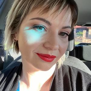 Meet your Posher, Alicia